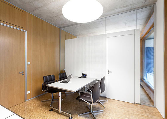 সলিড ডোর কাস্টমাইজড ফ্রেমহীন সলিড অফিস পার্টিশন লক সহ